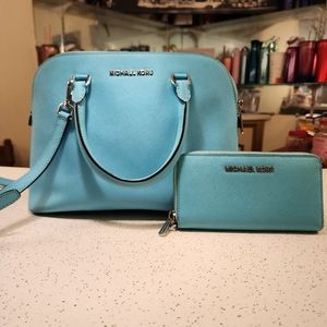 Michael Kors Cindy dome satchel with matching wallet, baby blue